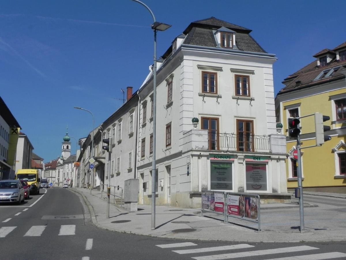 Schloss-Appartements Eisenstadt Esterno foto