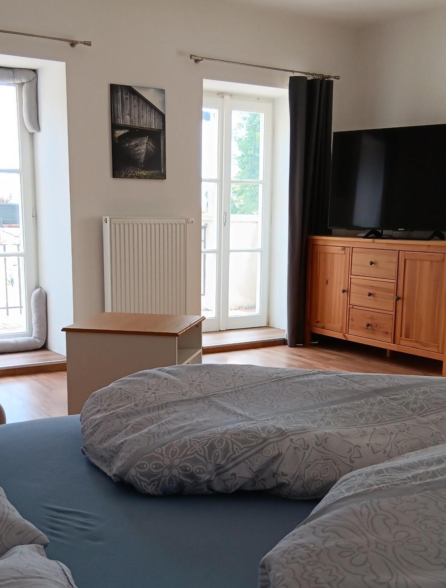 Schloss-Appartements Eisenstadt Esterno foto